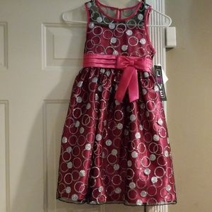 NWT beautiful girls dress